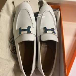 Hermes Paris Loafer in blanc Gild hard ware 37.5